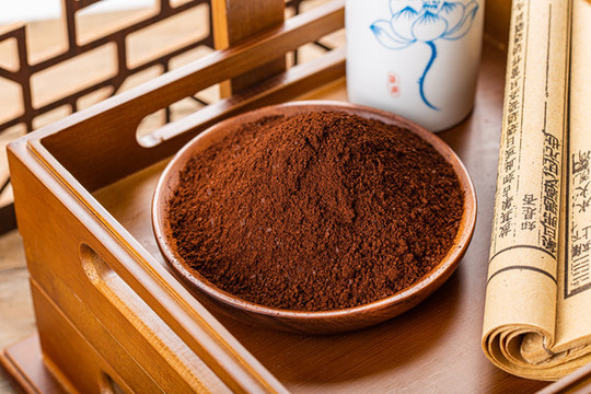 基礎(chǔ)病人群用藥期間靈芝孢子粉怎么吃？