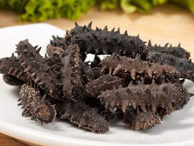抓住夏天的尾巴，趕緊吃海參，這些好處你要知道